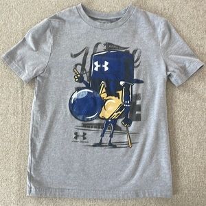 Boys Under Armour size youth xs t-shirt